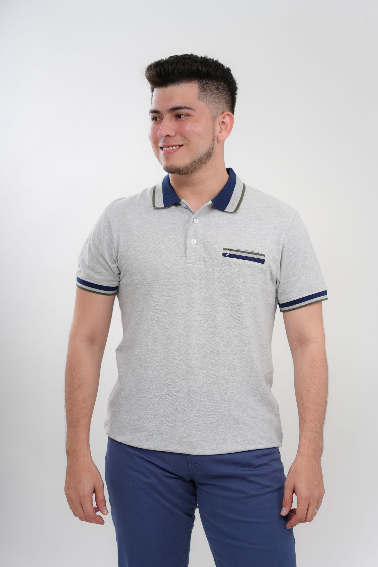 TB Polo - 1 46% Algodón 49% Polyester 5% Viscosa - Gris