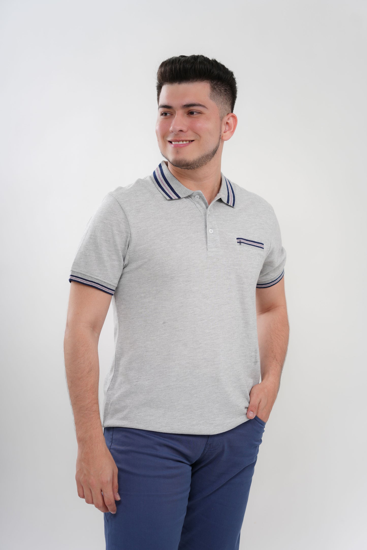 TB Polo - 2 46% Algodón 49% Polyester 5% Viscosa - Gris